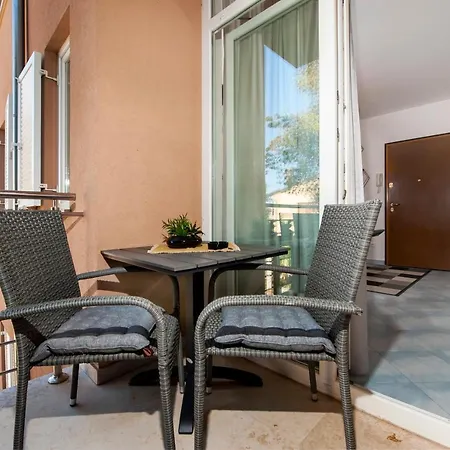 Appartement F&r Ii